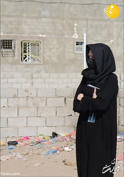 اندوه آنجلینا جولی در میان خانوادههای آواره یمنی/ عکس